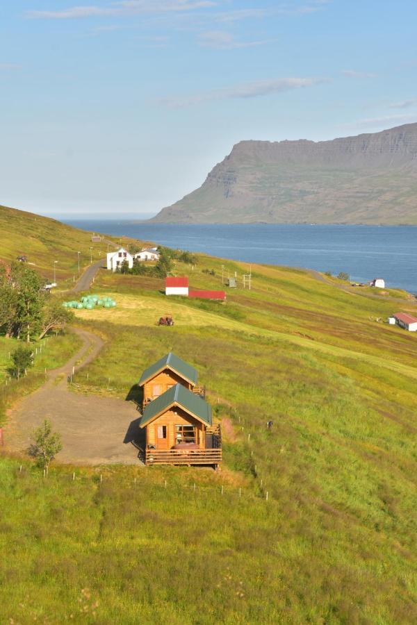 Solbrekka Holiday Homes Mjoifjorthur Bagian luar foto